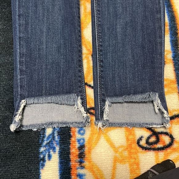 Express Mid Rise Jean - Picture 5 of 5